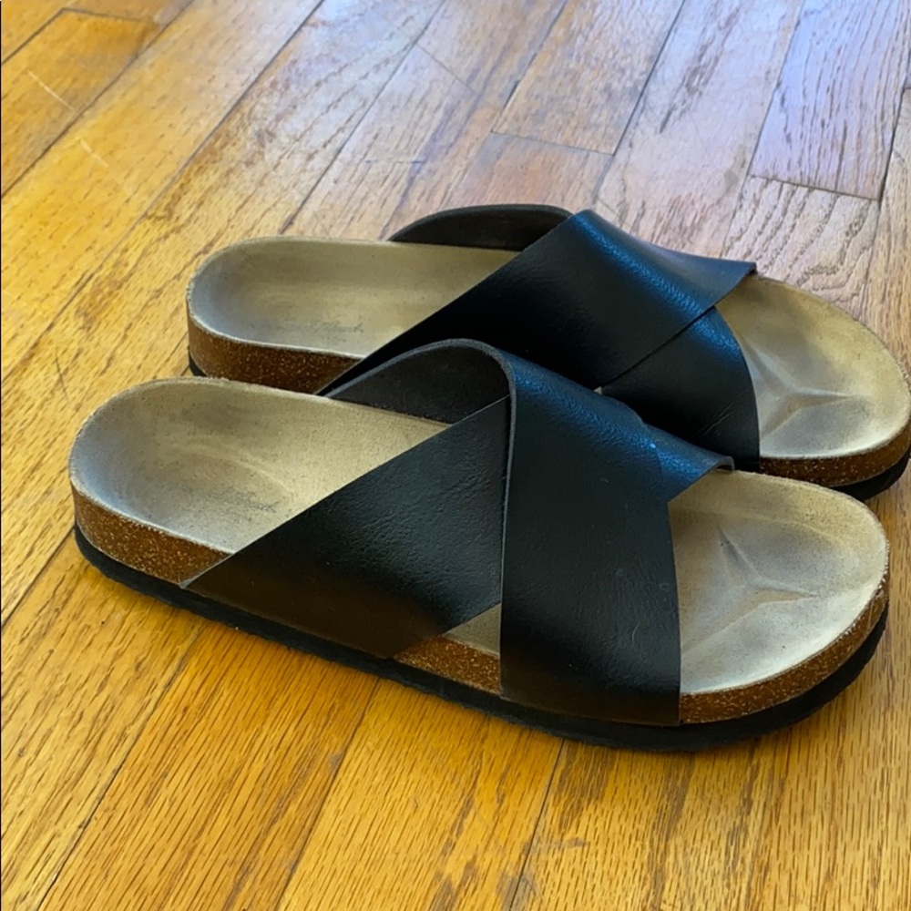 Universal Thread sandals